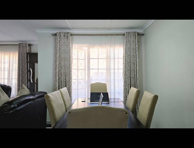 4 BEDROOM HOUSE FOR SALE IN ESCOMBE